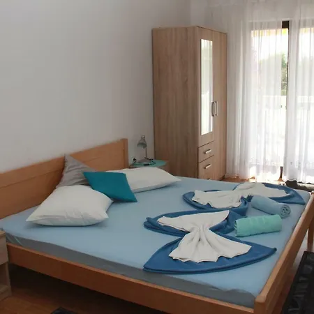 Guest house & Marina